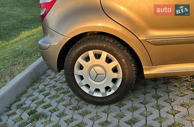 Хэтчбек Mercedes-Benz A-Class 2006 в 