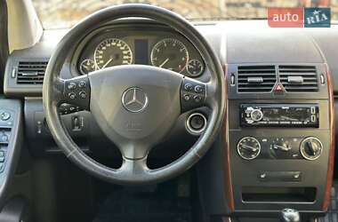 Хэтчбек Mercedes-Benz A-Class 2006 в 