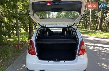 Хэтчбек Mercedes-Benz A-Class 2010 в 