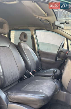 Хэтчбек Mercedes-Benz A-Class 1998 в 