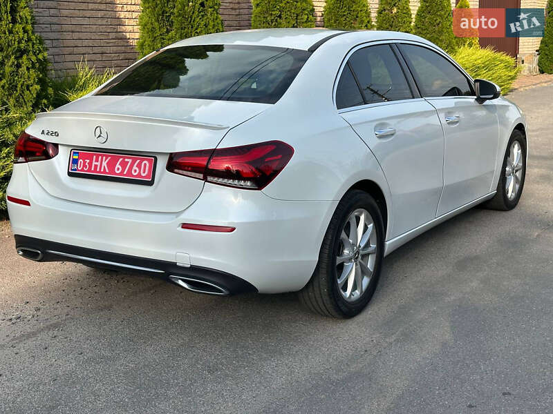 Седан Mercedes-Benz A-Class 2019 в Виннице