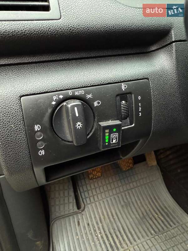 Хэтчбек Mercedes-Benz A-Class 2010 в Долине