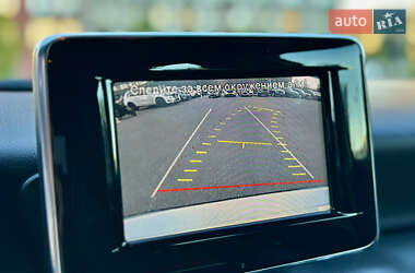 Хэтчбек Mercedes-Benz A-Class 2012 в 