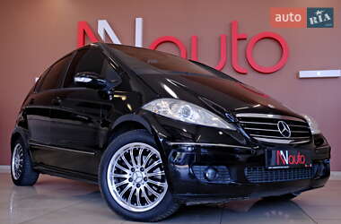 Хэтчбек Mercedes-Benz A-Class 2006 в  фото 11 Хэтчбек Mercedes-Benz A-Class 2006 в