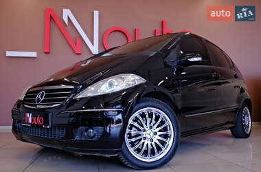 Хэтчбек Mercedes-Benz A-Class 2006 в  фото 16 Хэтчбек Mercedes-Benz A-Class 2006 в