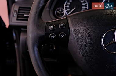 Хэтчбек Mercedes-Benz A-Class 2006 в  фото 31 Хэтчбек Mercedes-Benz A-Class 2006 в