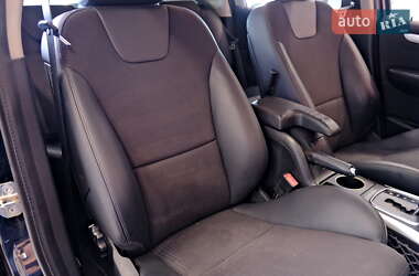 Хэтчбек Mercedes-Benz A-Class 2006 в  фото 50 Хэтчбек Mercedes-Benz A-Class 2006 в