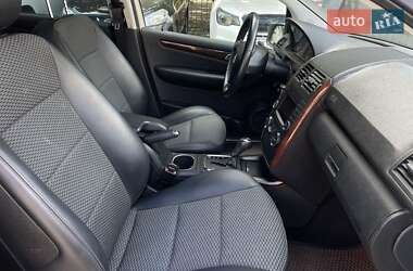 Хэтчбек Mercedes-Benz A-Class 2010 в 
