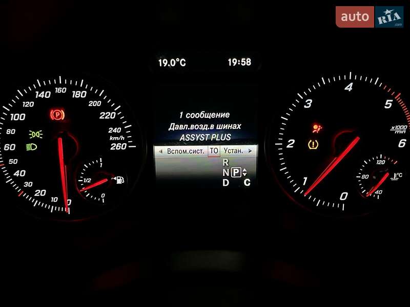 Хэтчбек Mercedes-Benz A-Class 2016 в Киеве