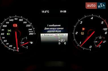 Хэтчбек Mercedes-Benz A-Class 2016 в 