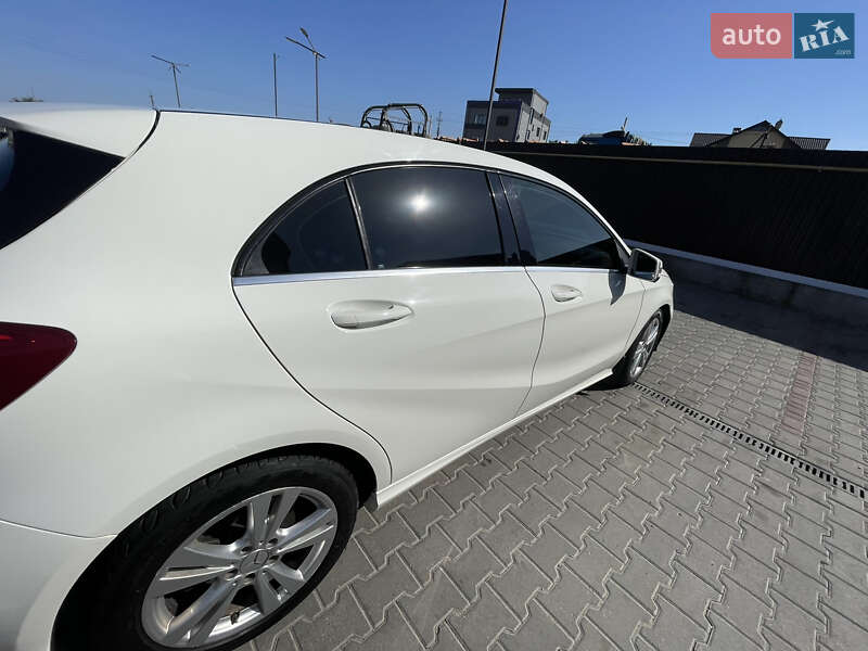 Хэтчбек Mercedes-Benz A-Class 2016 в Львове