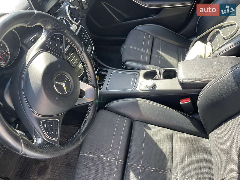 Хэтчбек Mercedes-Benz A-Class 2016 в Львове
