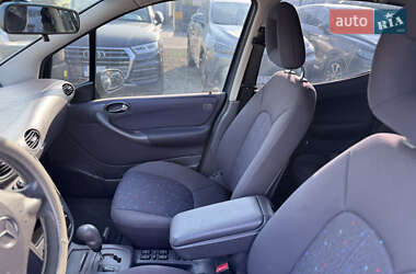 Хэтчбек Mercedes-Benz A-Class 2003 в 