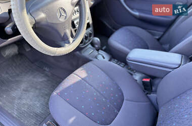 Хэтчбек Mercedes-Benz A-Class 2003 в 