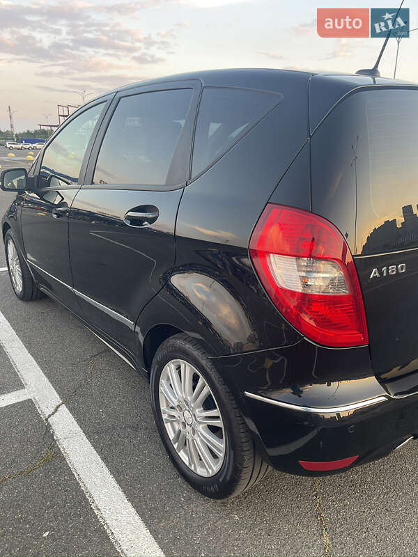 Хэтчбек Mercedes-Benz A-Class 2009 в Киеве