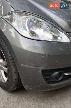 Хэтчбек Mercedes-Benz A-Class 2008 в 
