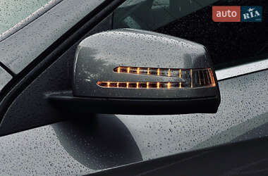 Хэтчбек Mercedes-Benz A-Class 2012 в 
