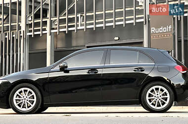 Хэтчбек Mercedes-Benz A-Class 2019 в 