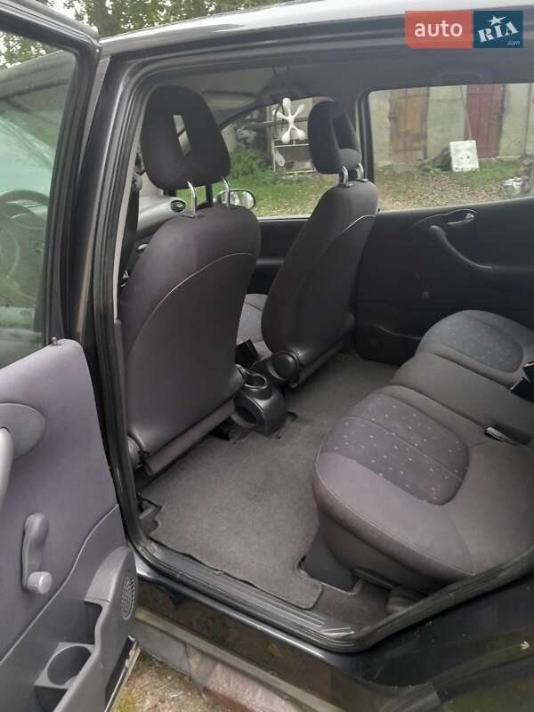 Хэтчбек Mercedes-Benz A-Class 2002 в Стрые фото 6 Хэтчбек Mercedes-Benz A-Class 2002 в Стрые