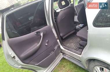 Хэтчбек Mercedes-Benz A-Class 2002 в 