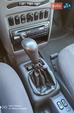 Хэтчбек Mercedes-Benz A-Class 1999 в 