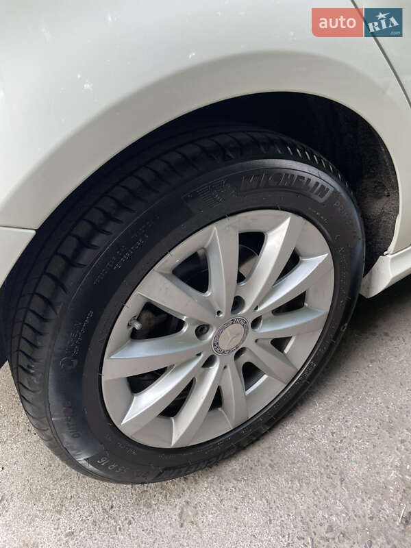 Хэтчбек Mercedes-Benz A-Class 2014 в Кропивницком фото 16 Хэтчбек Mercedes-Benz A-Class 2014 в Кропивницком