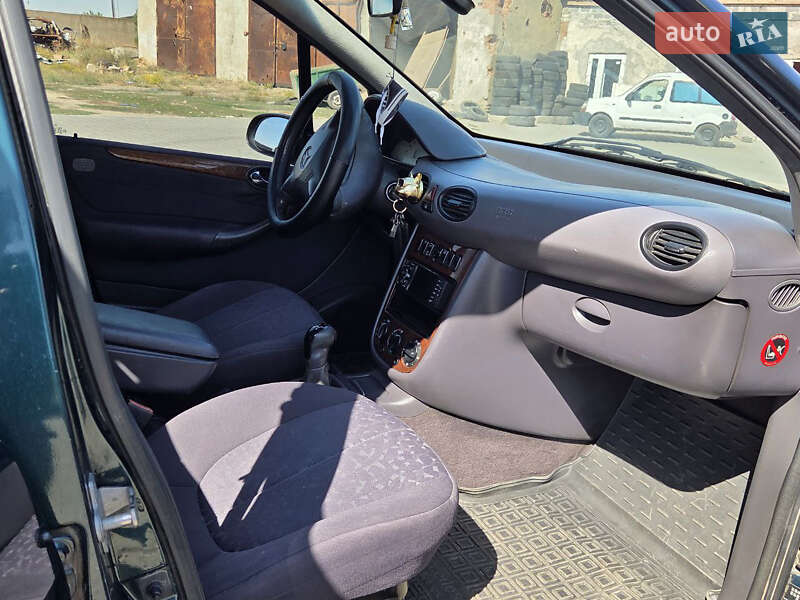 Хэтчбек Mercedes-Benz A-Class 2001 в Снигиревке