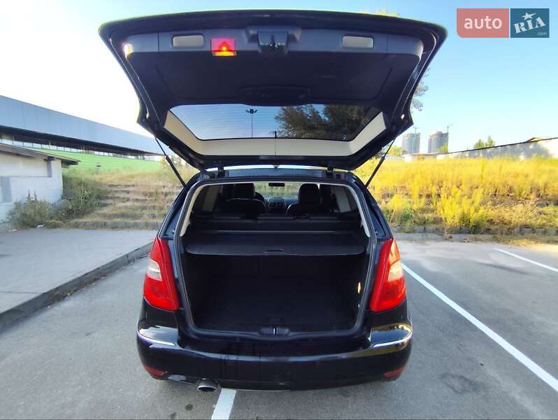 Купе Mercedes-Benz A-Class 2010 в Києві