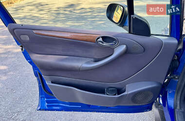 Хэтчбек Mercedes-Benz A-Class 2001 в 