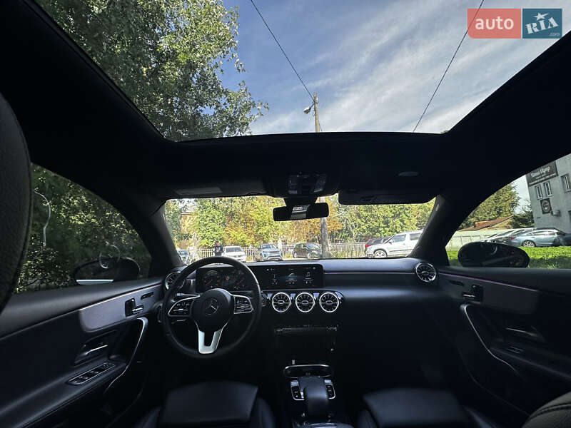Седан Mercedes-Benz A-Class 2019 в 