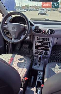 Хэтчбек Mercedes-Benz A-Class 2002 в 