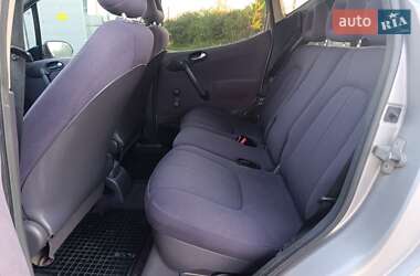 Хетчбек Mercedes-Benz A-Class 1999 в 