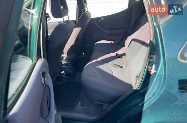 Хэтчбек Mercedes-Benz A-Class 2003 в 