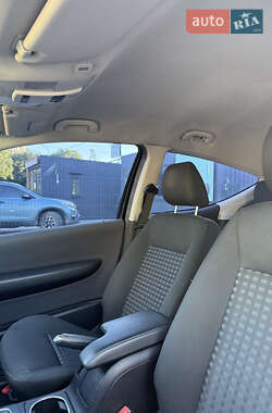 Хэтчбек Mercedes-Benz A-Class 2010 в 