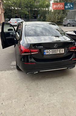 Седан Mercedes-Benz A-Class 2019 в 
