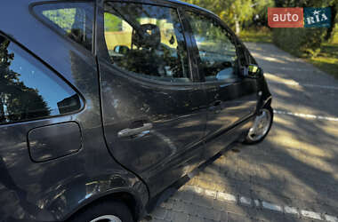 Хэтчбек Mercedes-Benz A-Class 2000 в 
