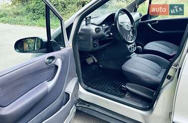 Хэтчбек Mercedes-Benz A-Class 2001 в 