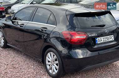 Хэтчбек Mercedes-Benz A-Class 2016 в 