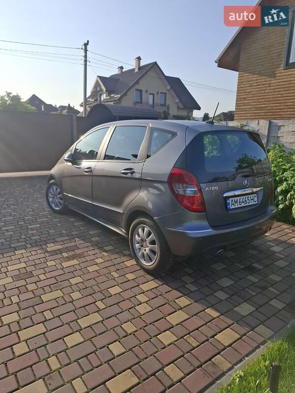 Хэтчбек Mercedes-Benz A-Class 2011 в Житомире