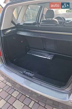 Хэтчбек Mercedes-Benz A-Class 2011 в 
