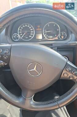 Хэтчбек Mercedes-Benz A-Class 2011 в 