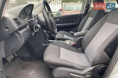 Хэтчбек Mercedes-Benz A-Class 2005 в 