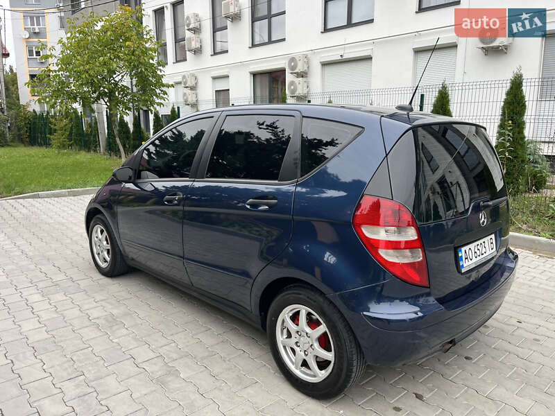 Хэтчбек Mercedes-Benz A-Class 2005 в 