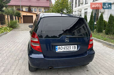 Хэтчбек Mercedes-Benz A-Class 2005 в 
