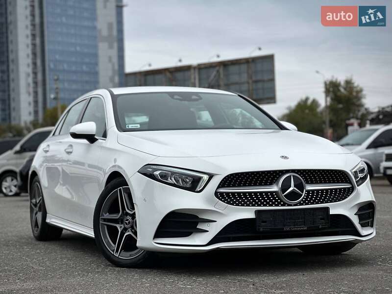 Хэтчбек Mercedes-Benz A-Class 2021 в 