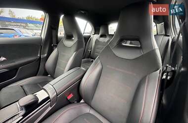 Хэтчбек Mercedes-Benz A-Class 2021 в 