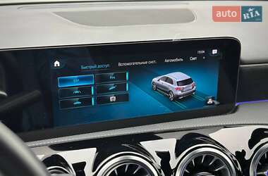 Хэтчбек Mercedes-Benz A-Class 2021 в 