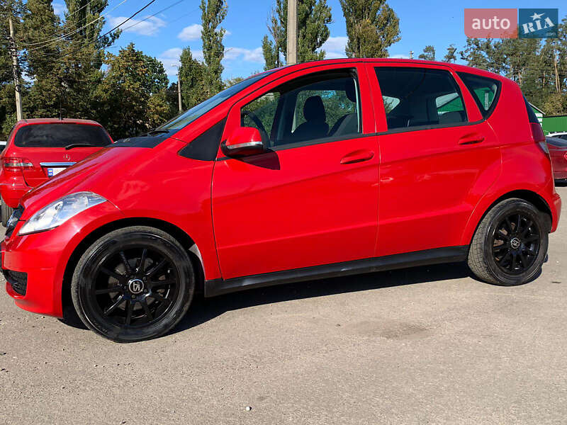 Хэтчбек Mercedes-Benz A-Class 2010 в Киеве фото 6 Хэтчбек Mercedes-Benz A-Class 2010 в Киеве