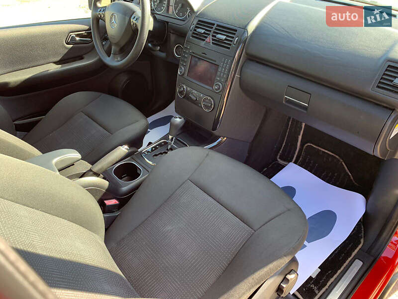 Хэтчбек Mercedes-Benz A-Class 2010 в Киеве фото 19 Хэтчбек Mercedes-Benz A-Class 2010 в Киеве