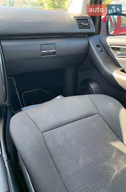 Хэтчбек Mercedes-Benz A-Class 2010 в 